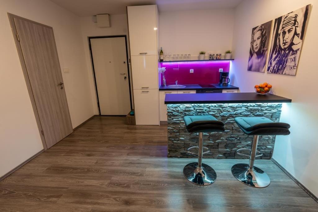 Studio B Zagreb Exteriör bild