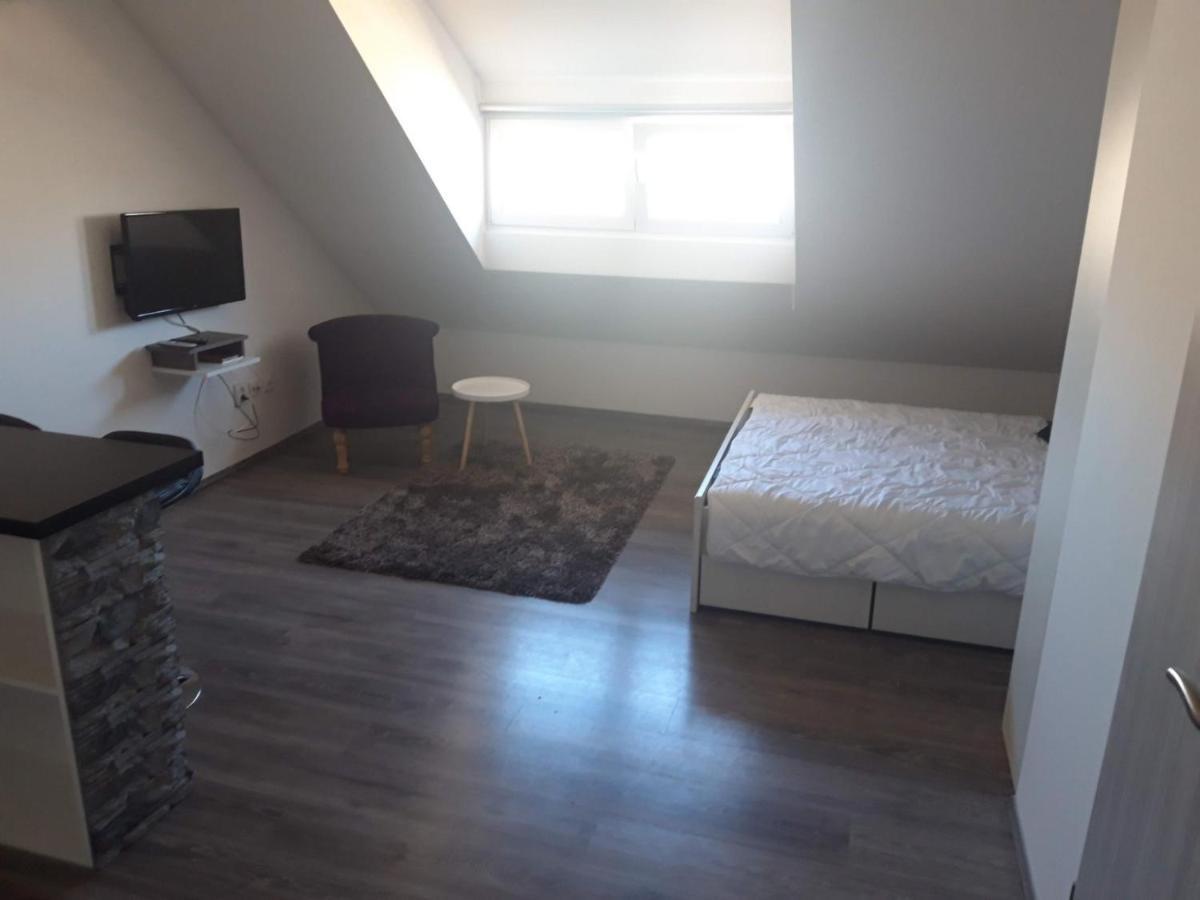 Studio B Zagreb Exteriör bild